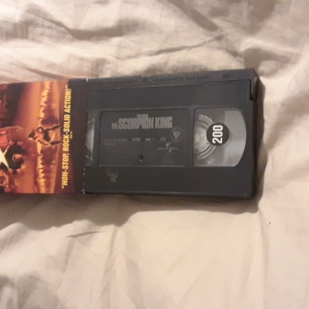 6/$15 The scorpion king Universal VHS video tape - Picture 7 of 7